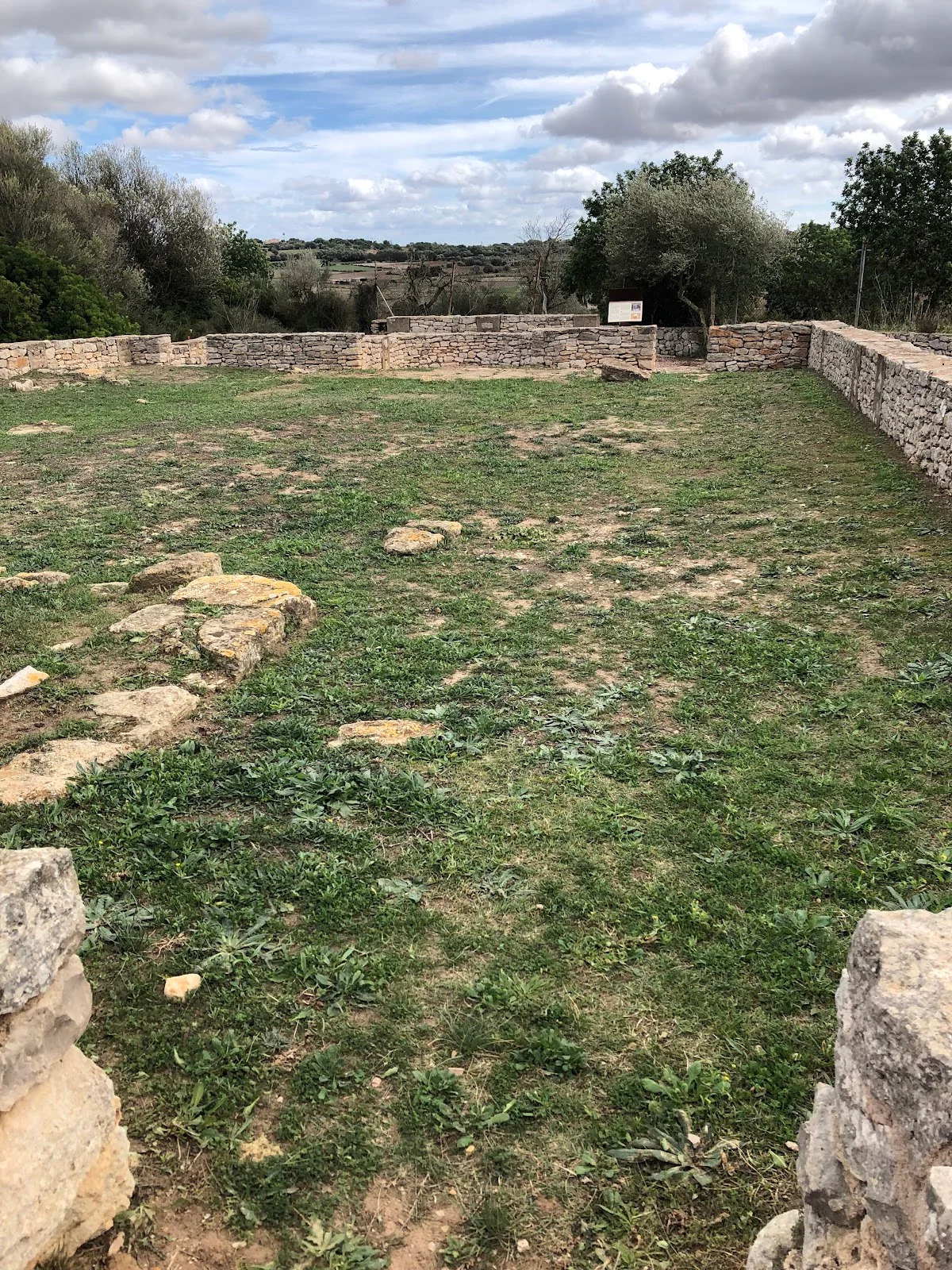 Basílica de Son Peretó - Bild 7