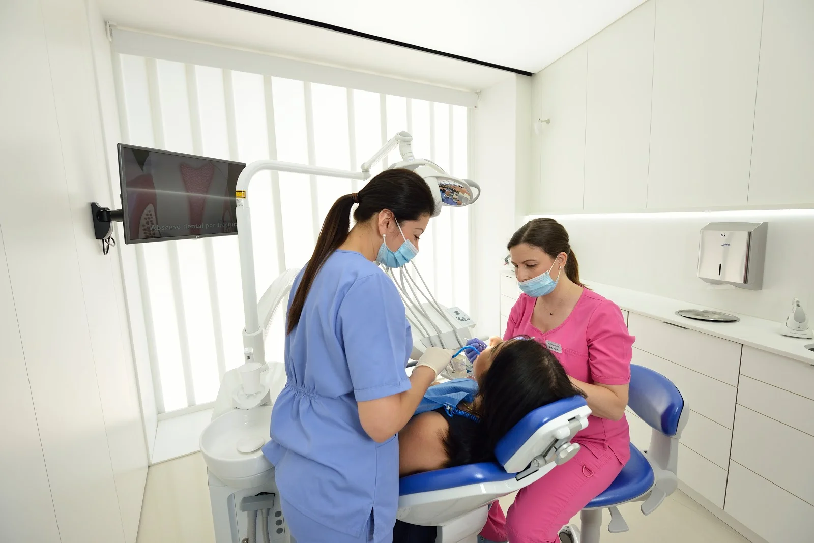 Clínica dental Emardental - Bild 9