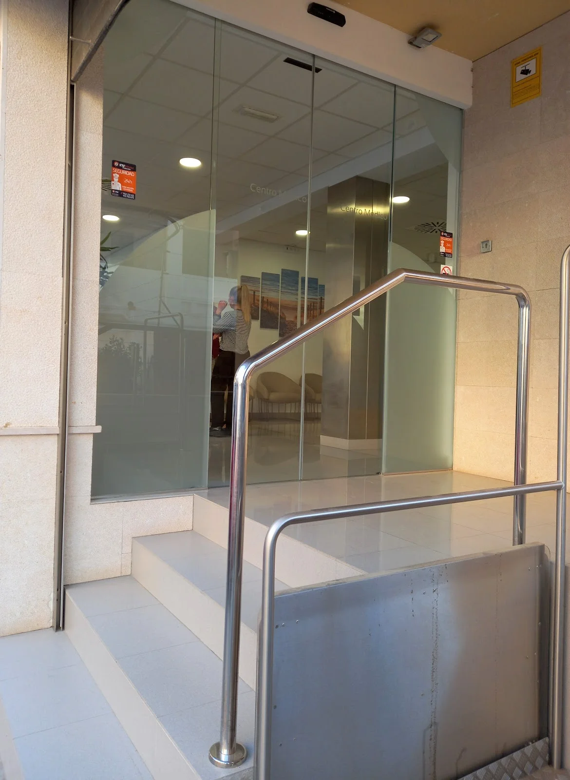 Doctor 24 Hours Arenal - Bild 1