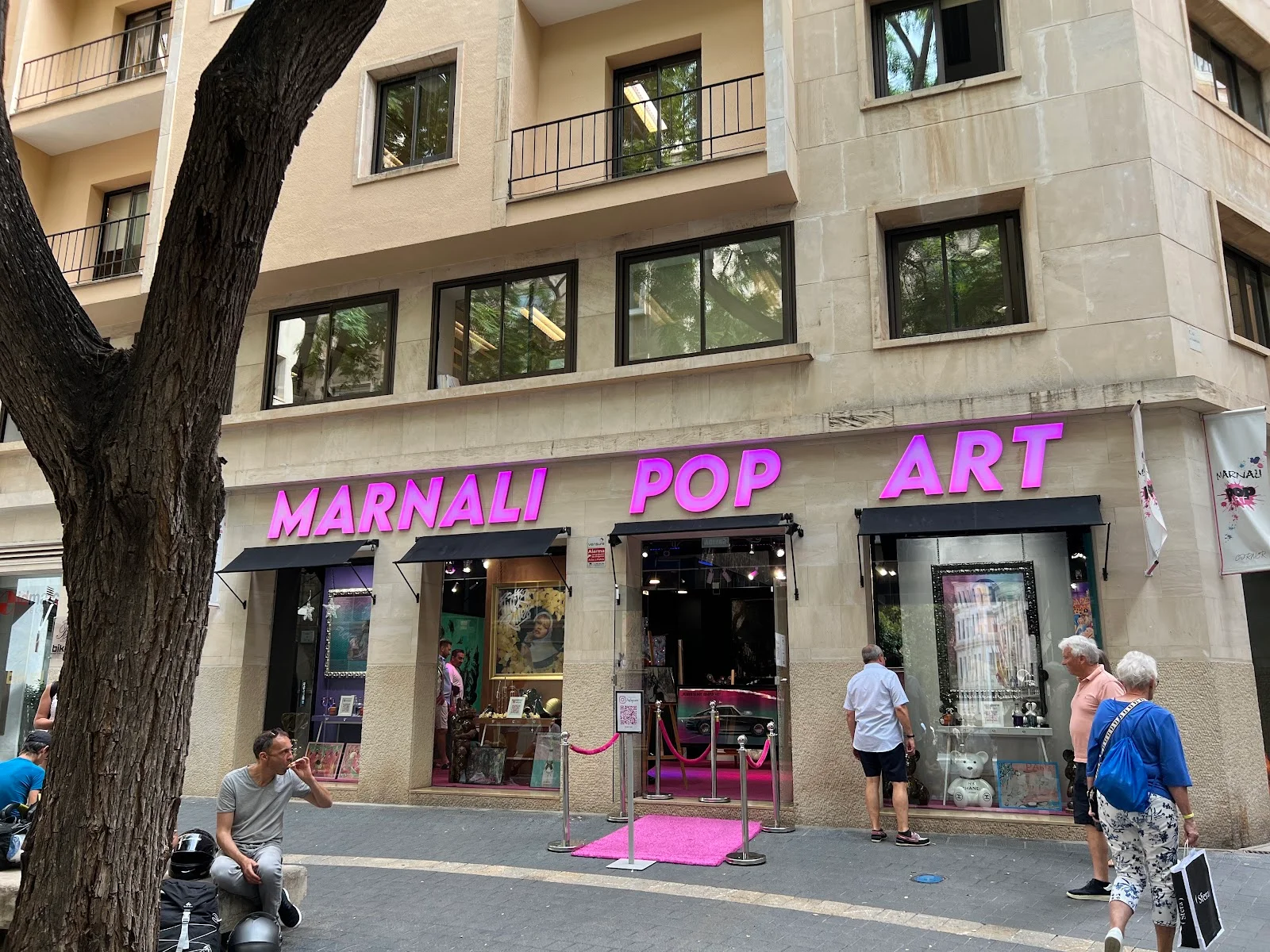 Marnali Fine Art Gallery - Bild 2