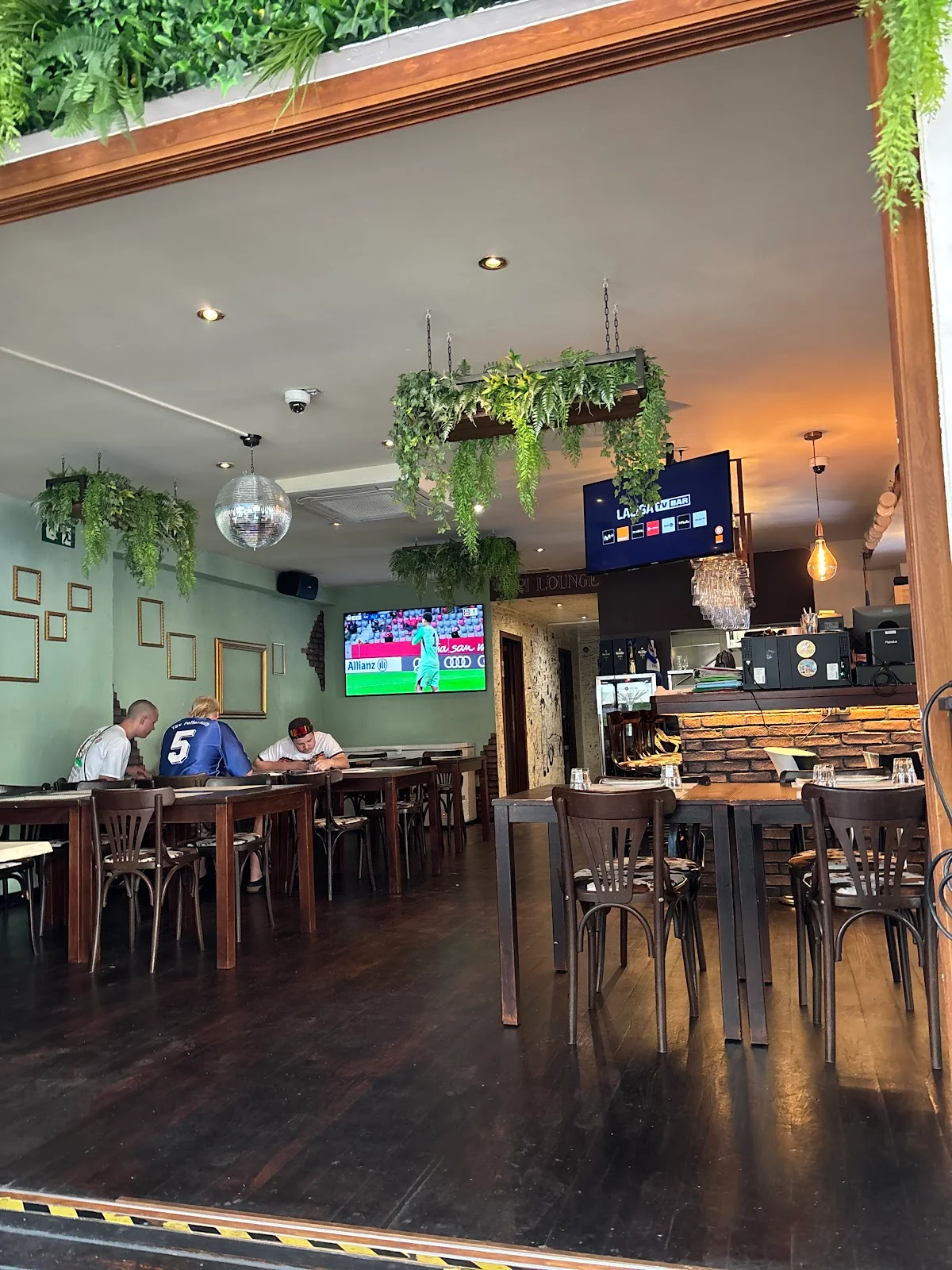 Mama Muú Steakhouse - Cafe - Bild 5