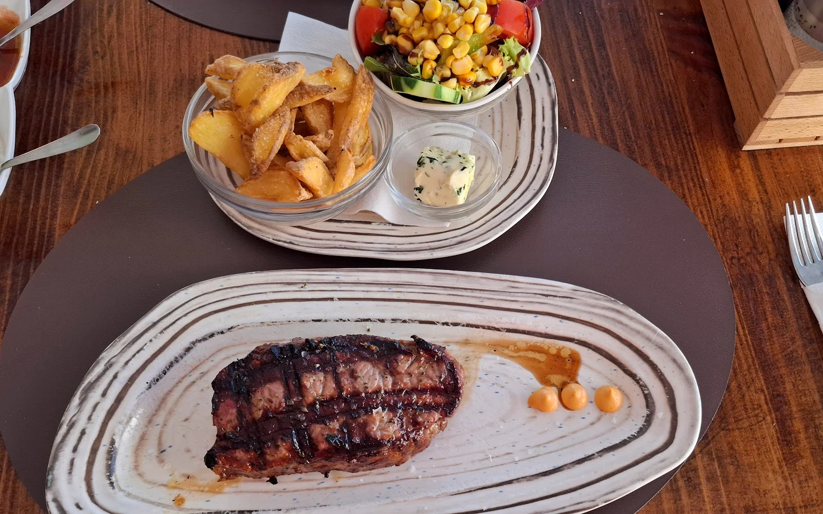 Mama Muú Steakhouse - Cafe - Bild 8