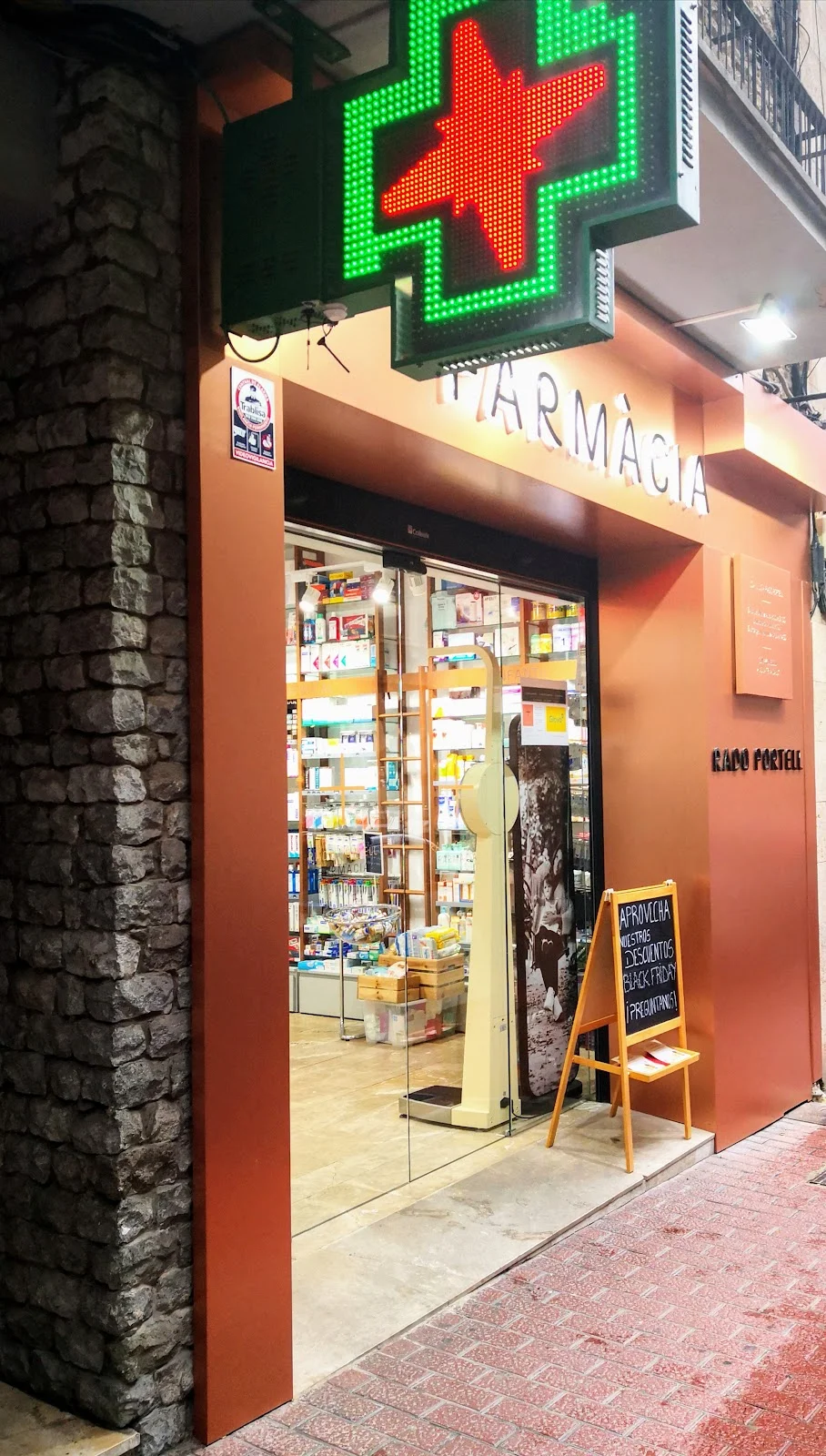 Farmacia Llucía Rado Portell - Bild 8