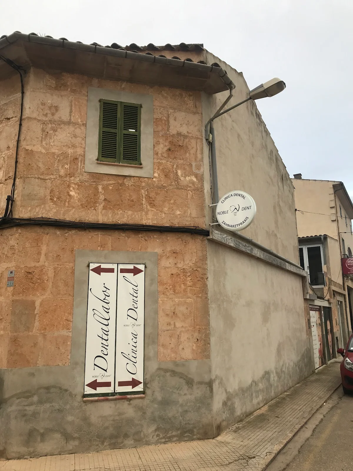 Clínica Dental Nobledent - Bild 7