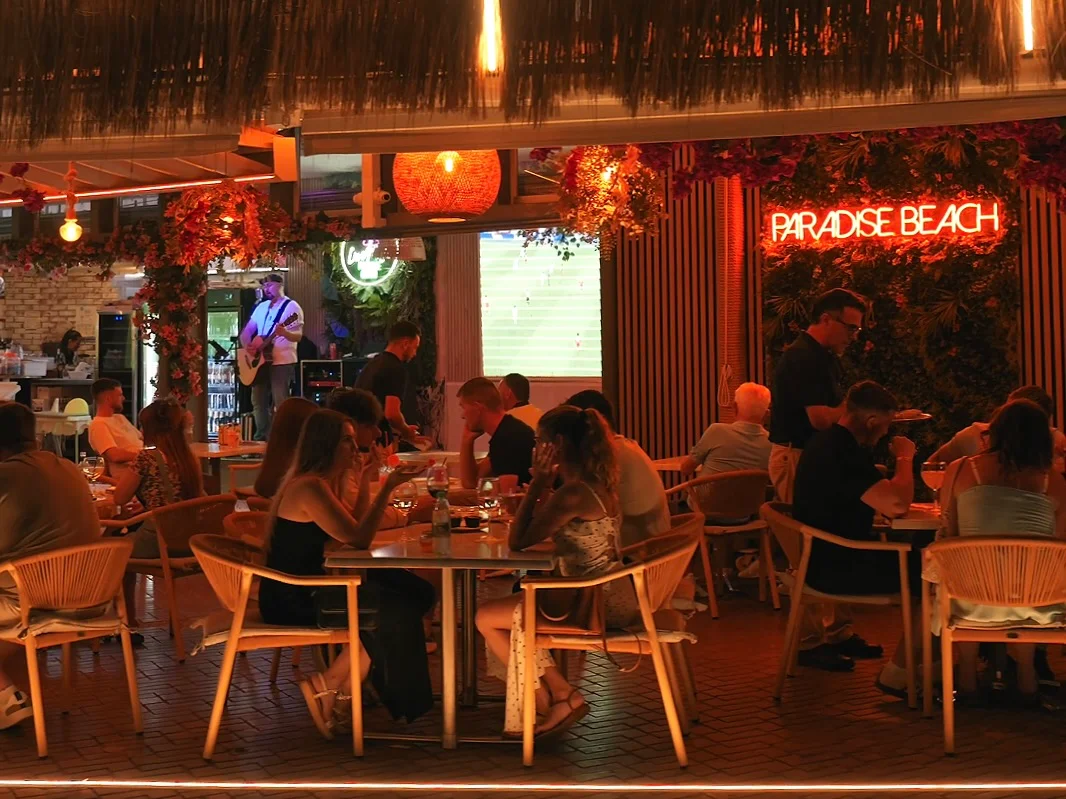 Paradise Beach - Bild 1