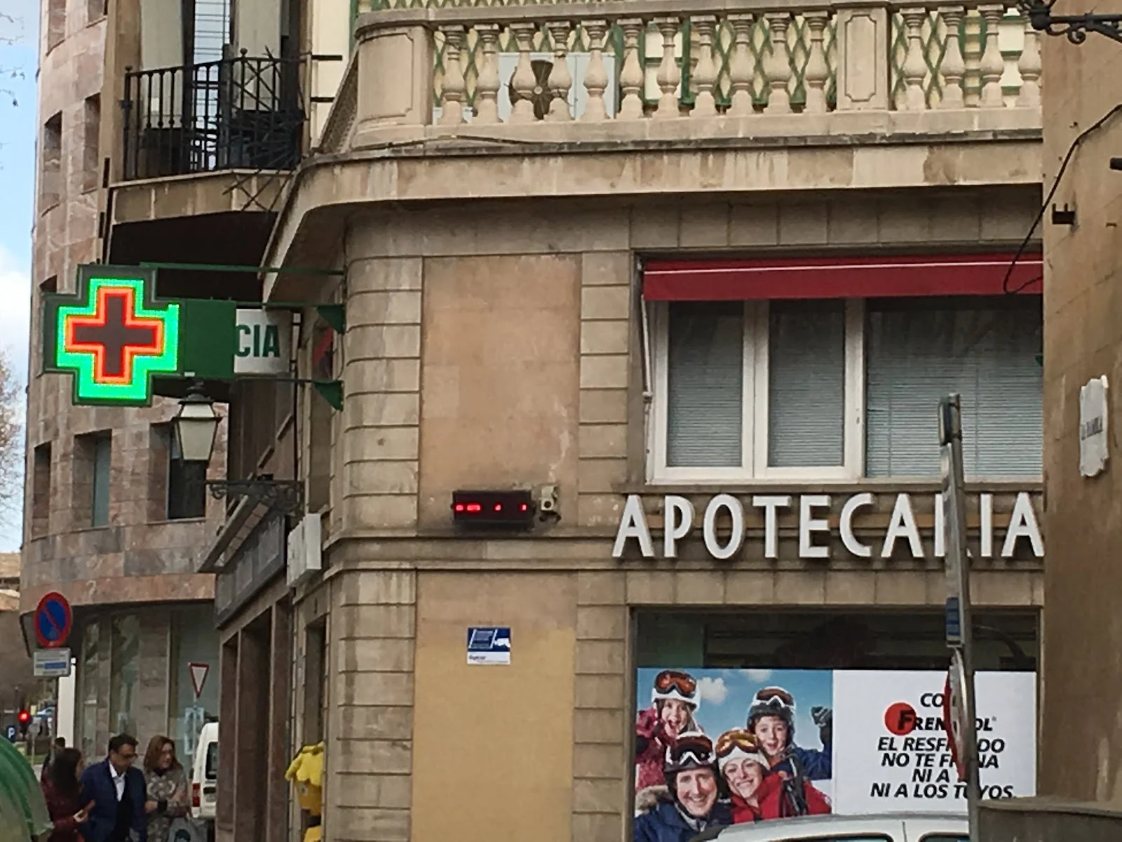 Farmacia La Rambla - Bild 4