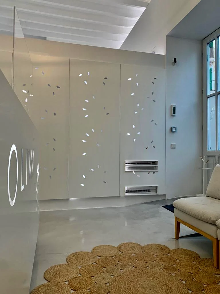 OLIVA Aesthetic & Hair Clinic | Clínica Estética y Capilar - Bild 6