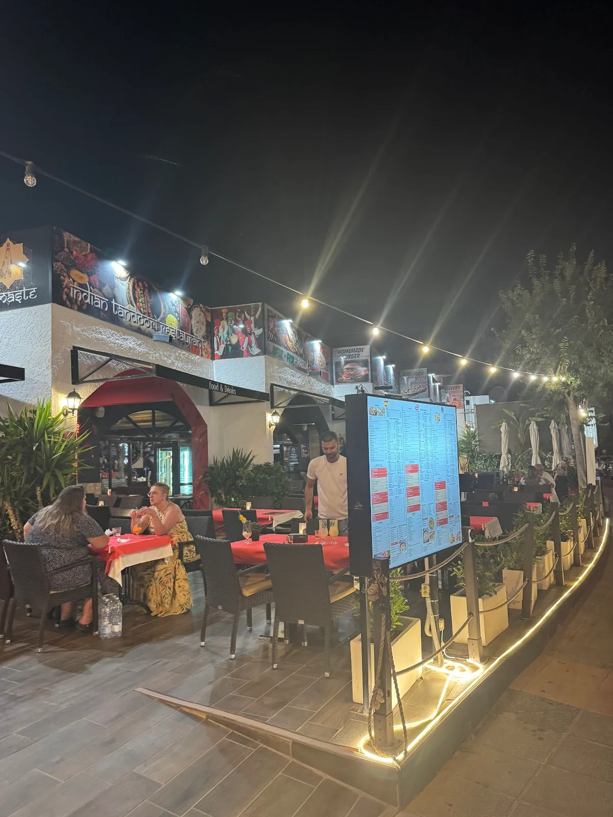 The Heritage indian tandoori Restaurant - Bild 4