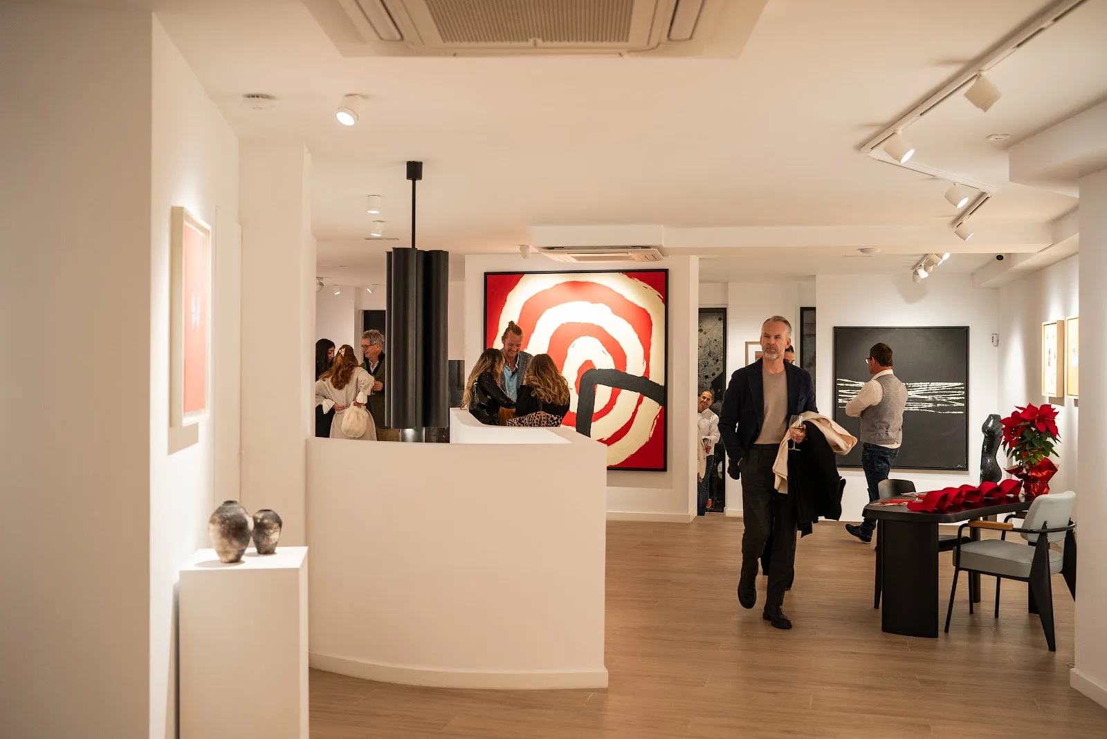 Exhibition by Gallery RED - Bild 1